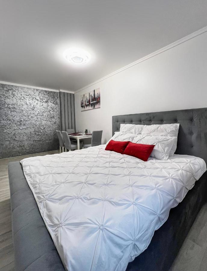 Luxor Ultra-Central Apartments Sibiu Eksteriør bilde