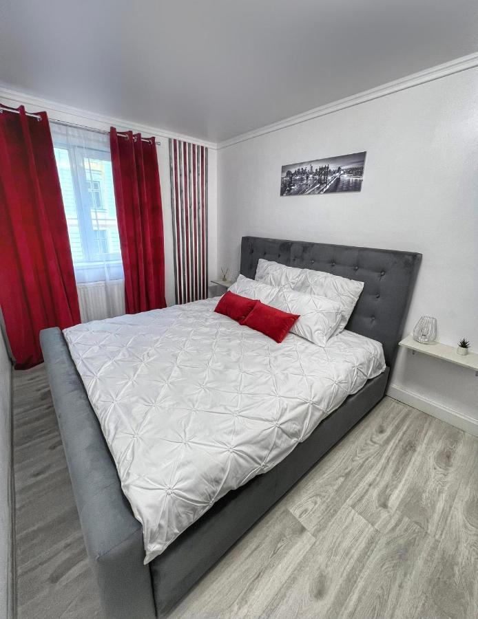 Luxor Ultra-Central Apartments Sibiu Eksteriør bilde